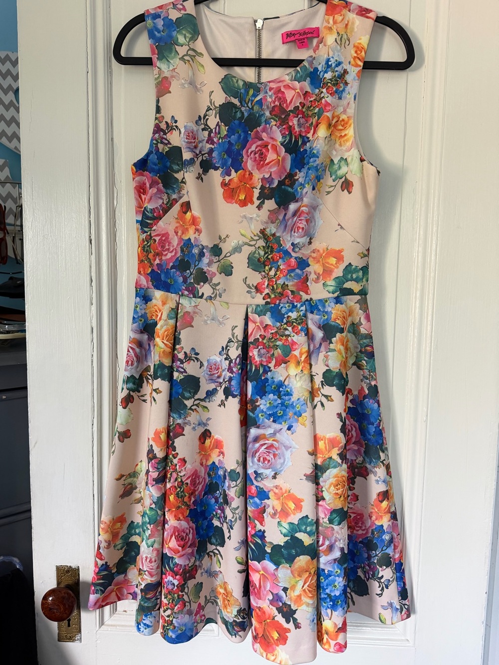 Betsey Johnson Size 6 Floral Fit & Flare Midi Dress Full Skirt